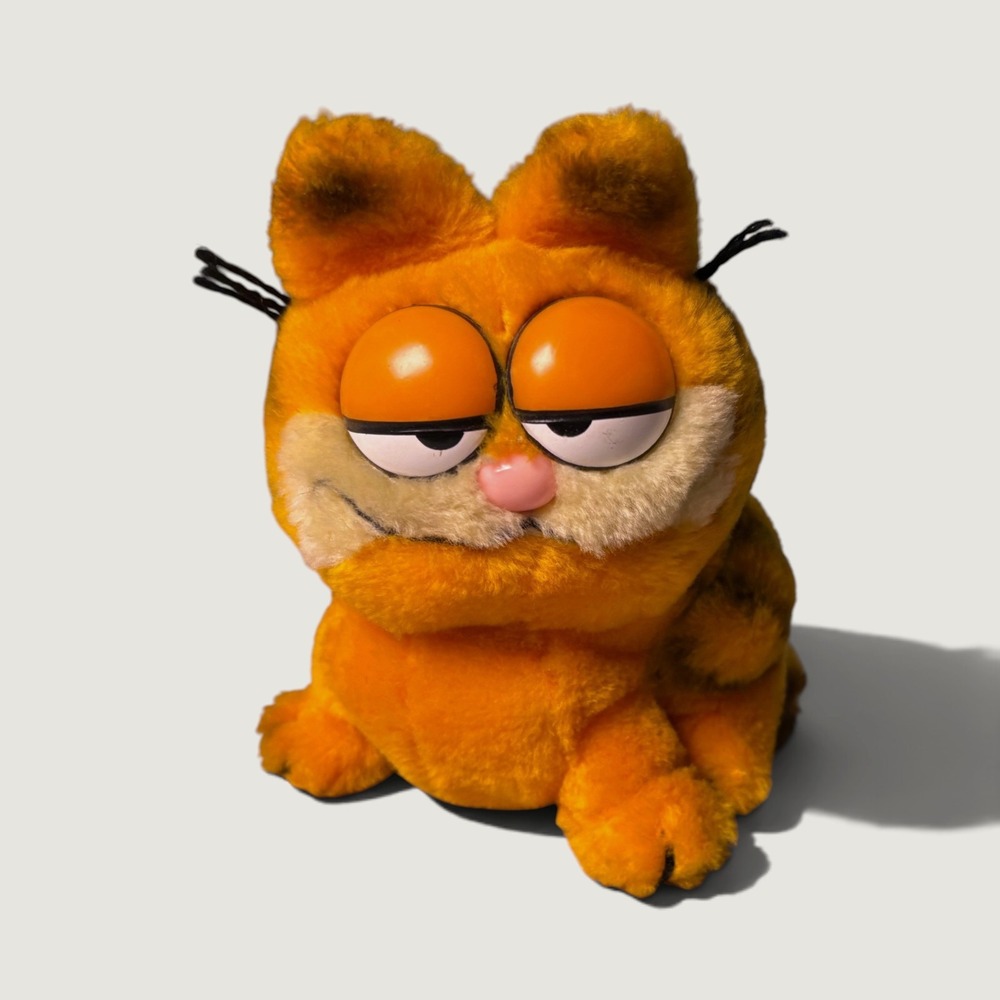 Vintage 1981 Garfield Plush R Dakin Co United Feature Syndicate Orange Cat Toy